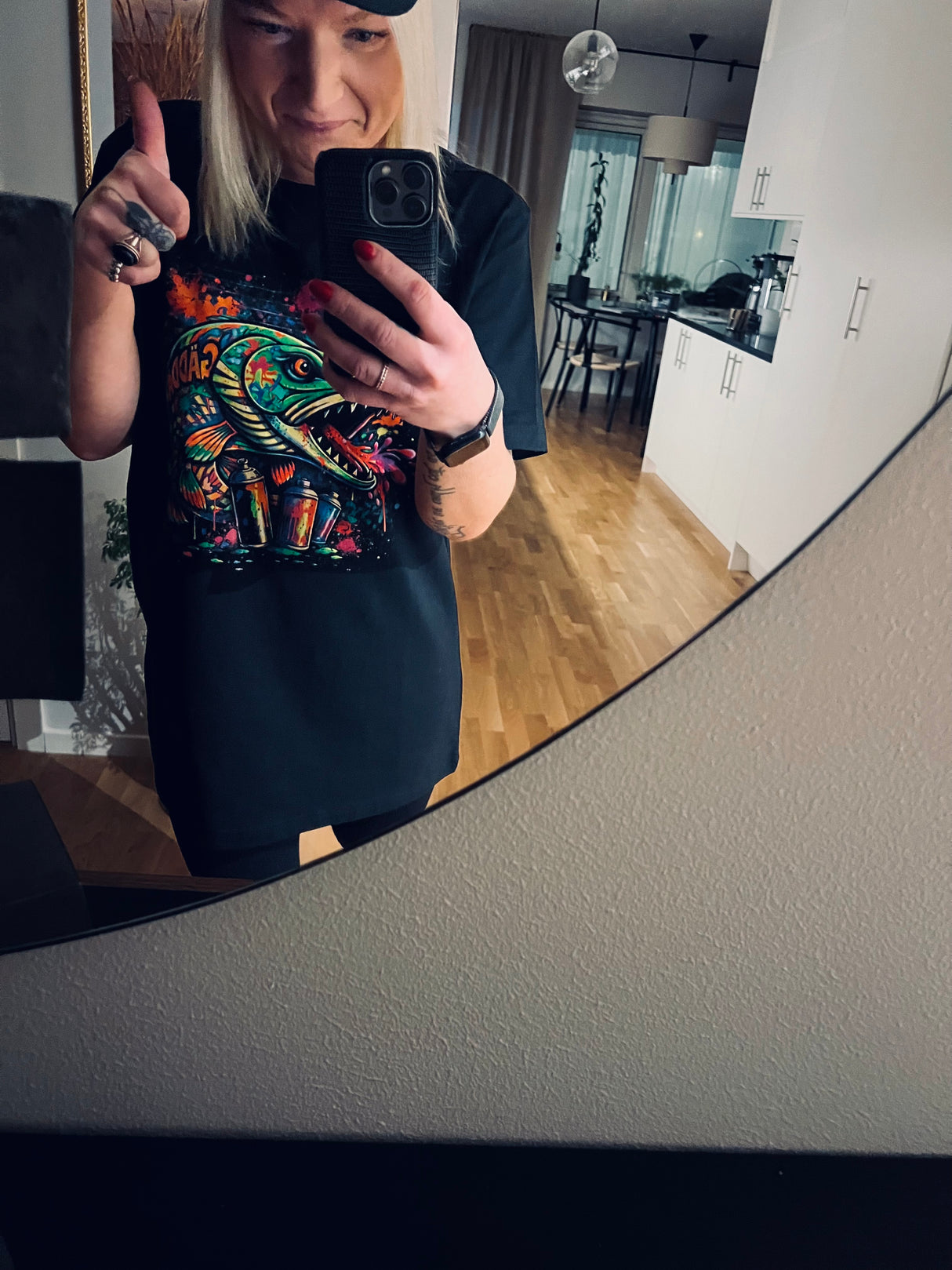 Graffiti Pike - T-shirt